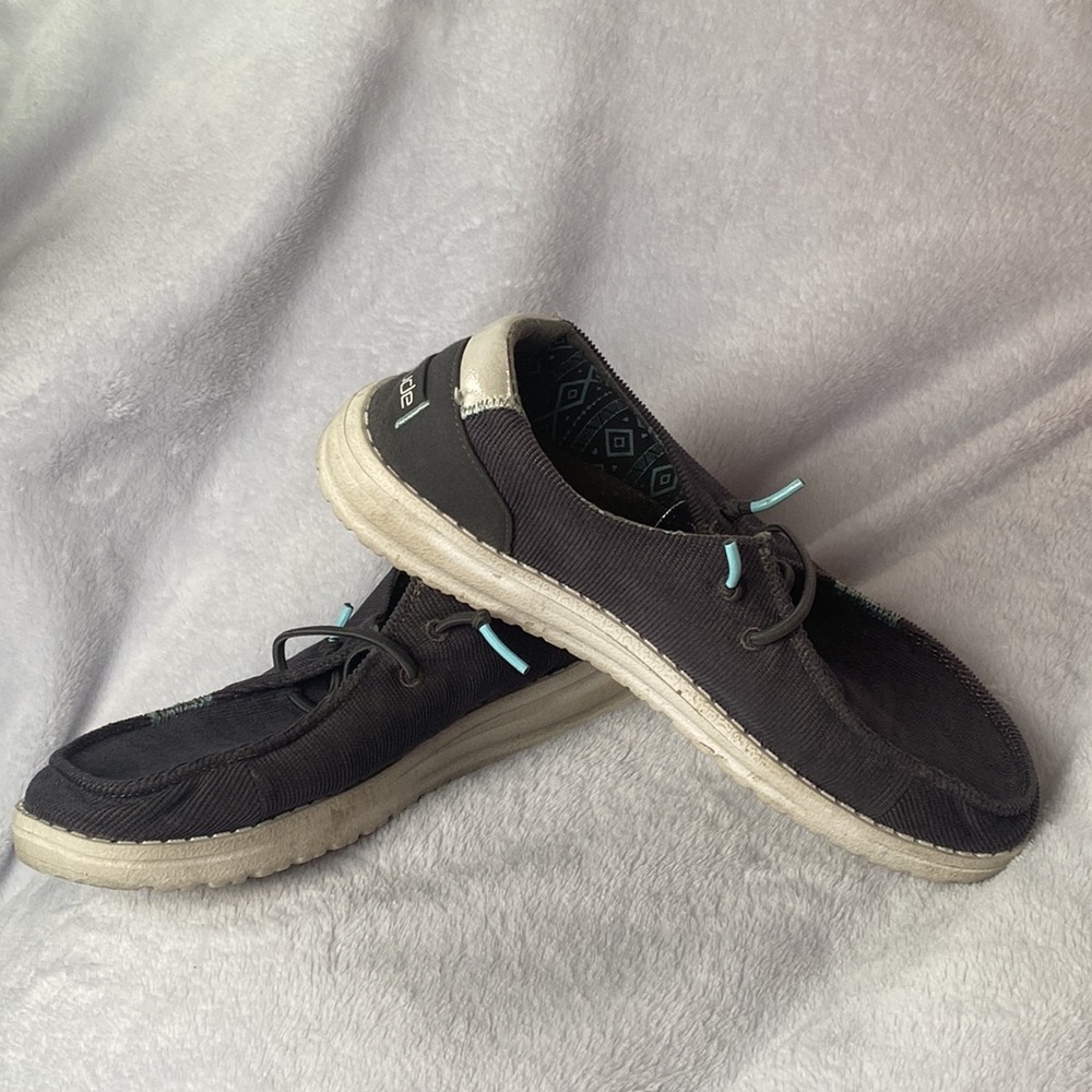 Wendy Hey Dude size 7